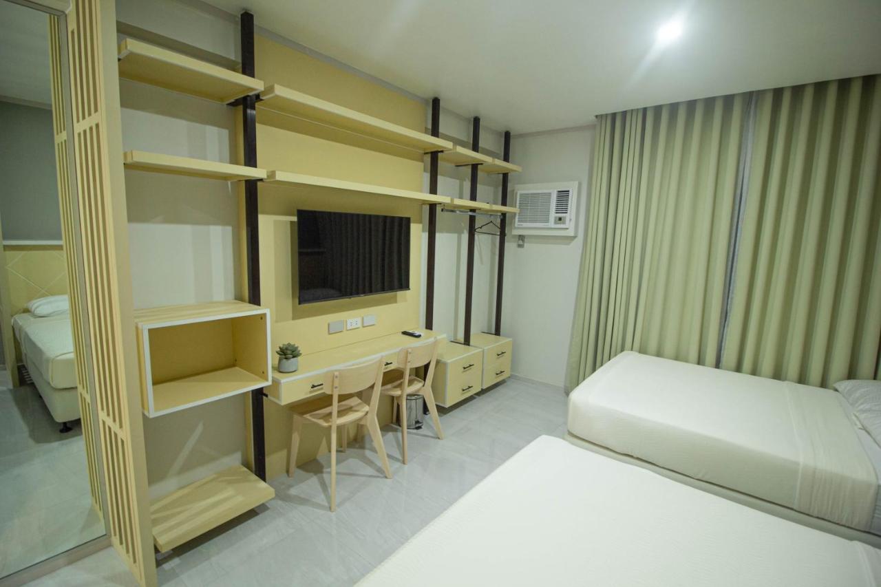 Twin Hearts Residences 1 Roxas City Exterior photo